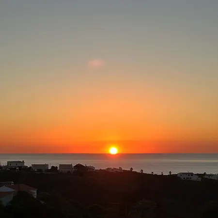 Ocaso Apartment *